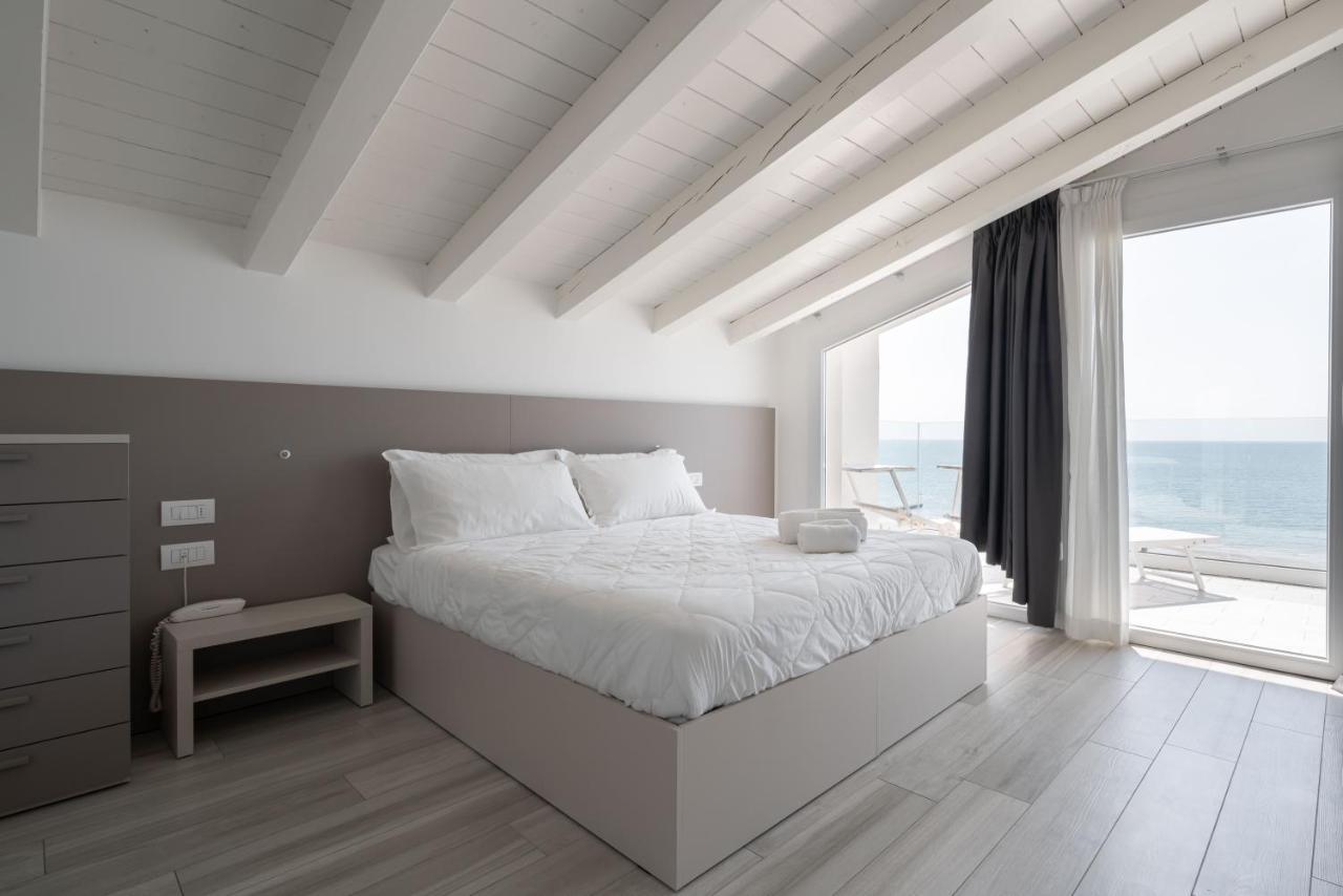 Hotel Boston 3 Stelle Superior Frontemare Lido di Jesolo Buitenkant foto